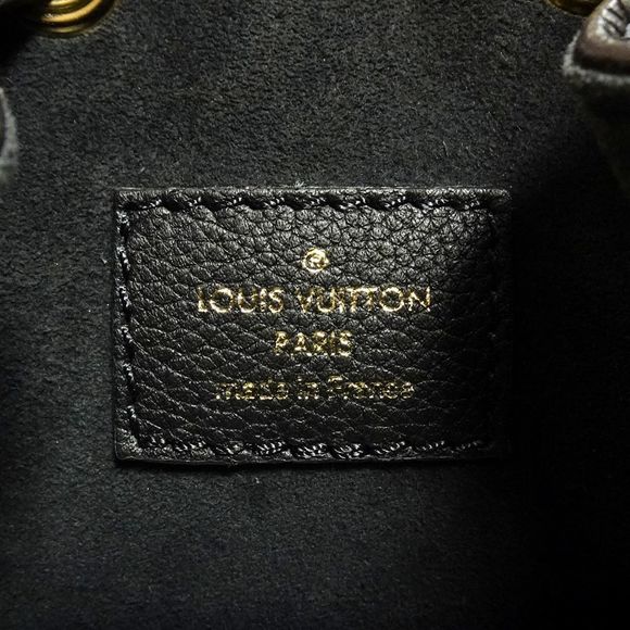 Louis Vuitton LockMe Bucket Calf Noir Shoulder Bag Black - Picture 7 of 7